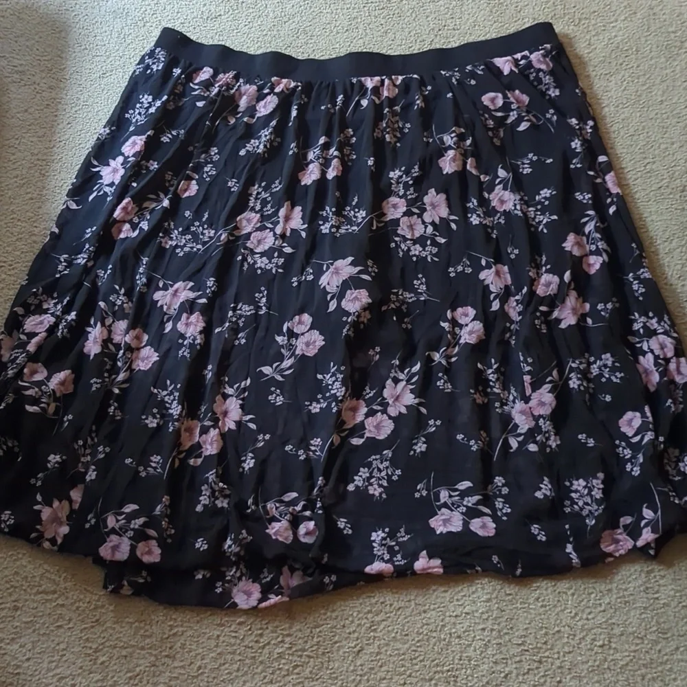 Torrid Black & Pink Floral Long Skirt Size 6X